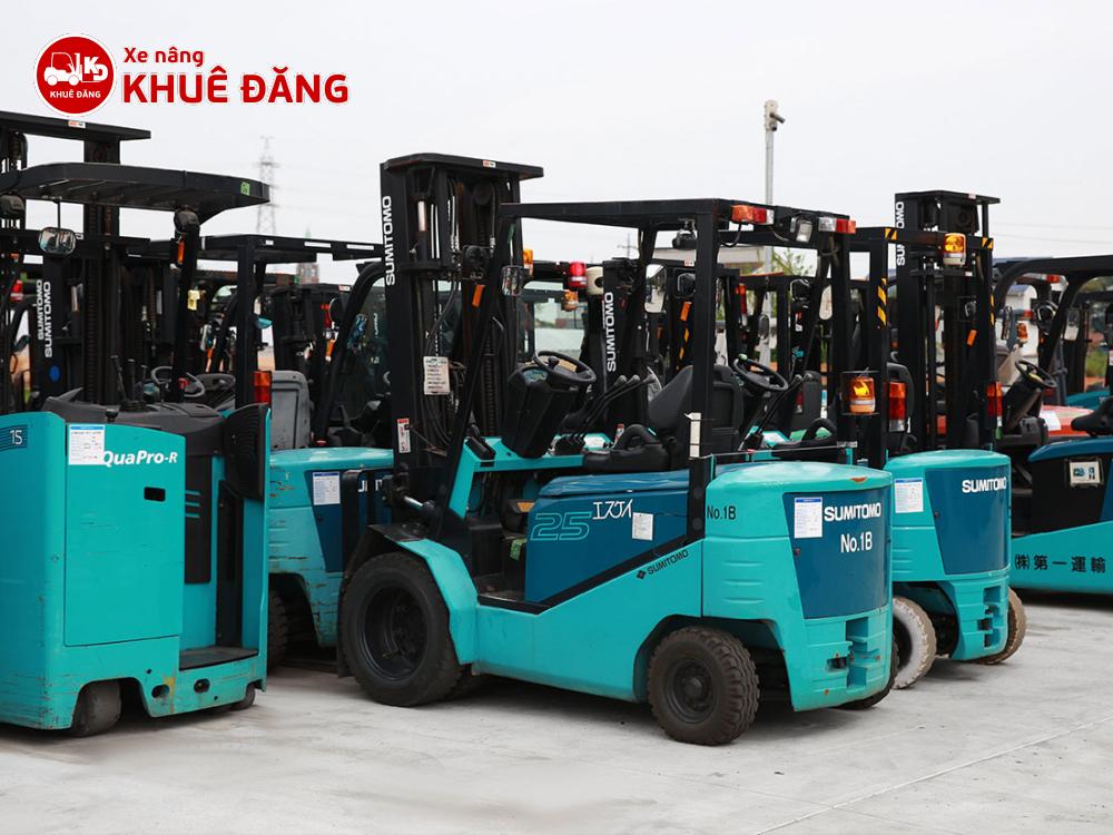 Xe nâng điện Sumitomo hàng bãi Nhật Bản