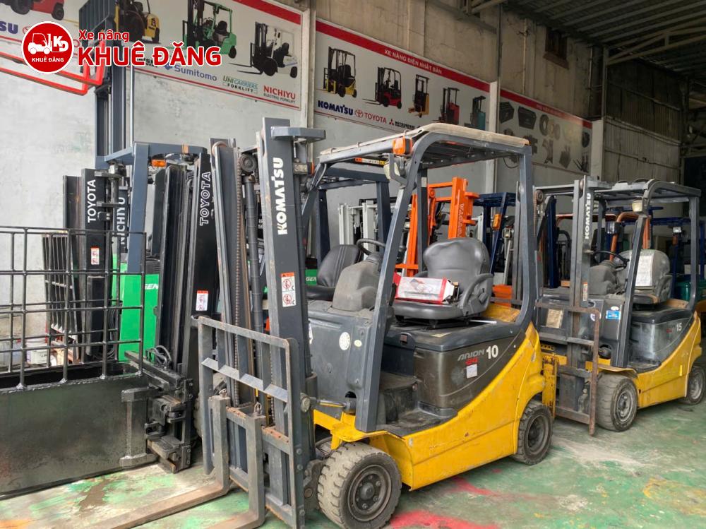 Xe nâng điện ngồi lái Nhật Bản