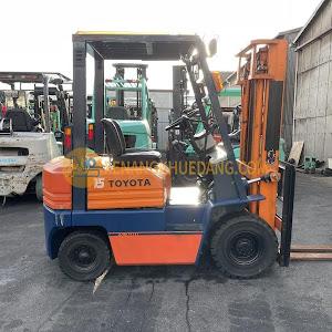 Xe nâng xăng gas 1.5 tấn Toyota 5FGL15