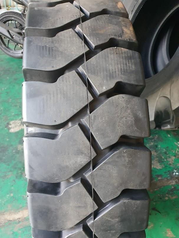 Bánh đặc xe nâng 10.00-20 Ascendo S2000