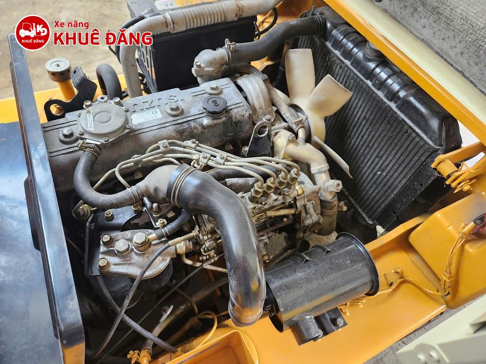 Xe nâng dầu 1.5 tấn Komatsu FD15L-14