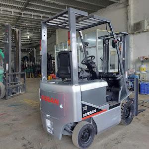 Xe nâng điện ngồi lái 1 tấn Nissan K1B1L10, 3m