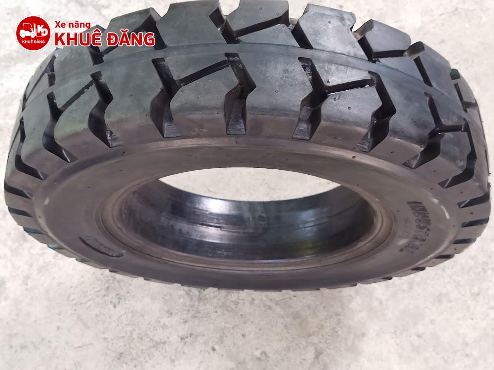 Lốp đặc xe nâng 600-15 Phoenix