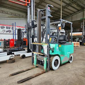 Xe nâng điện ngồi lái 1.8 tấn Mitsubishi FB18, 4m, SX 2007