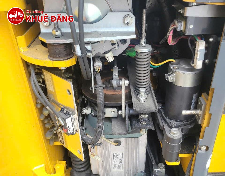 Xe nâng điện đứng lái 1.5 tấn Komatsu FB15RW-15