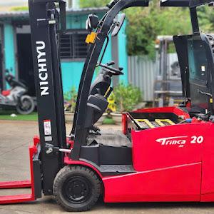 Xe nâng điện ngồi lái 3 bánh 2 tấn Nichiyu FBT20PN-80-300