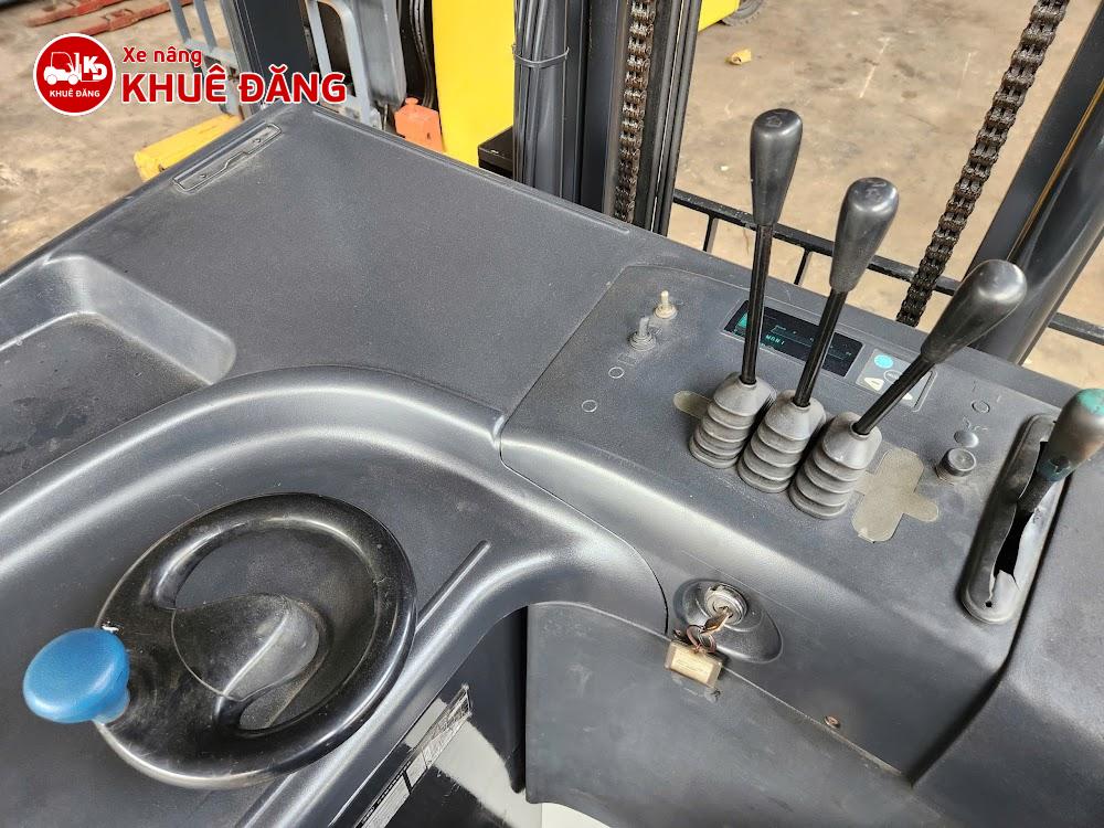 Xe nâng điện đứng lái 2 tấn Nichiyu FBRA20-75-400, 4m