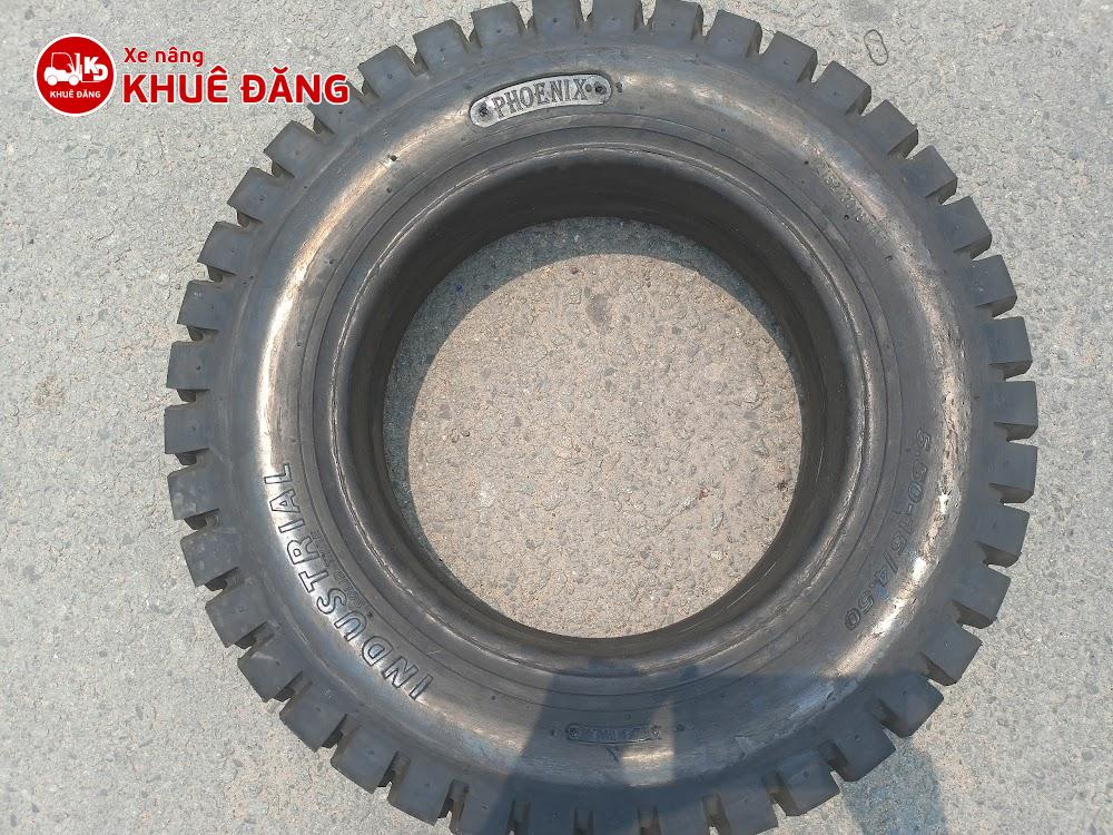 Lốp đặc xe nâng 550-15 Phoenix