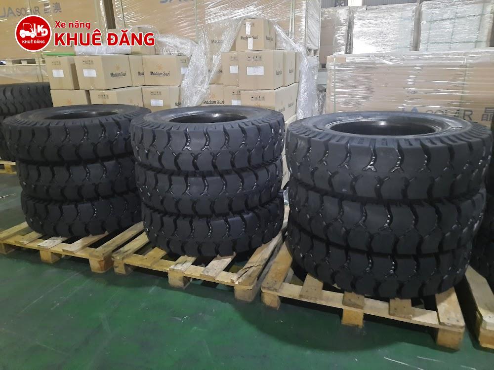 Lốp đặc xe nâng 10.00-20 Phoenix