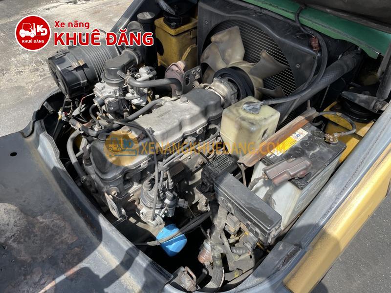 832-Xe nâng xăng gas 2 tấn Komatsu FG20C-16