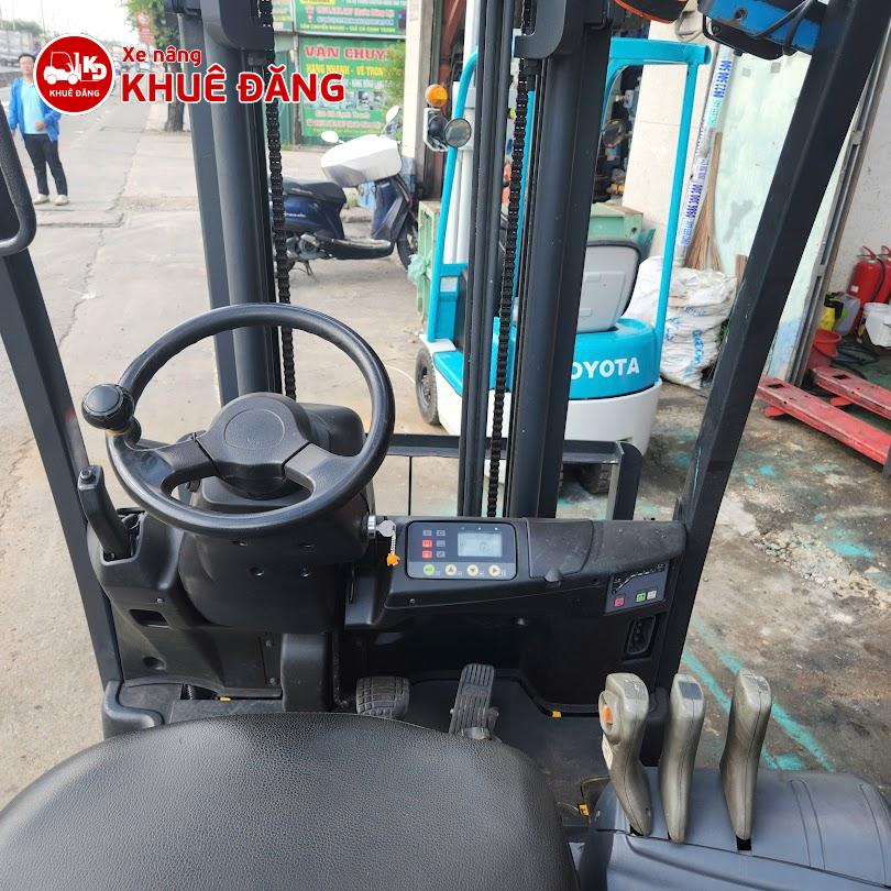 Tầm nhìn của xe nâng Komatsu 1.5 tấn FB15M-12