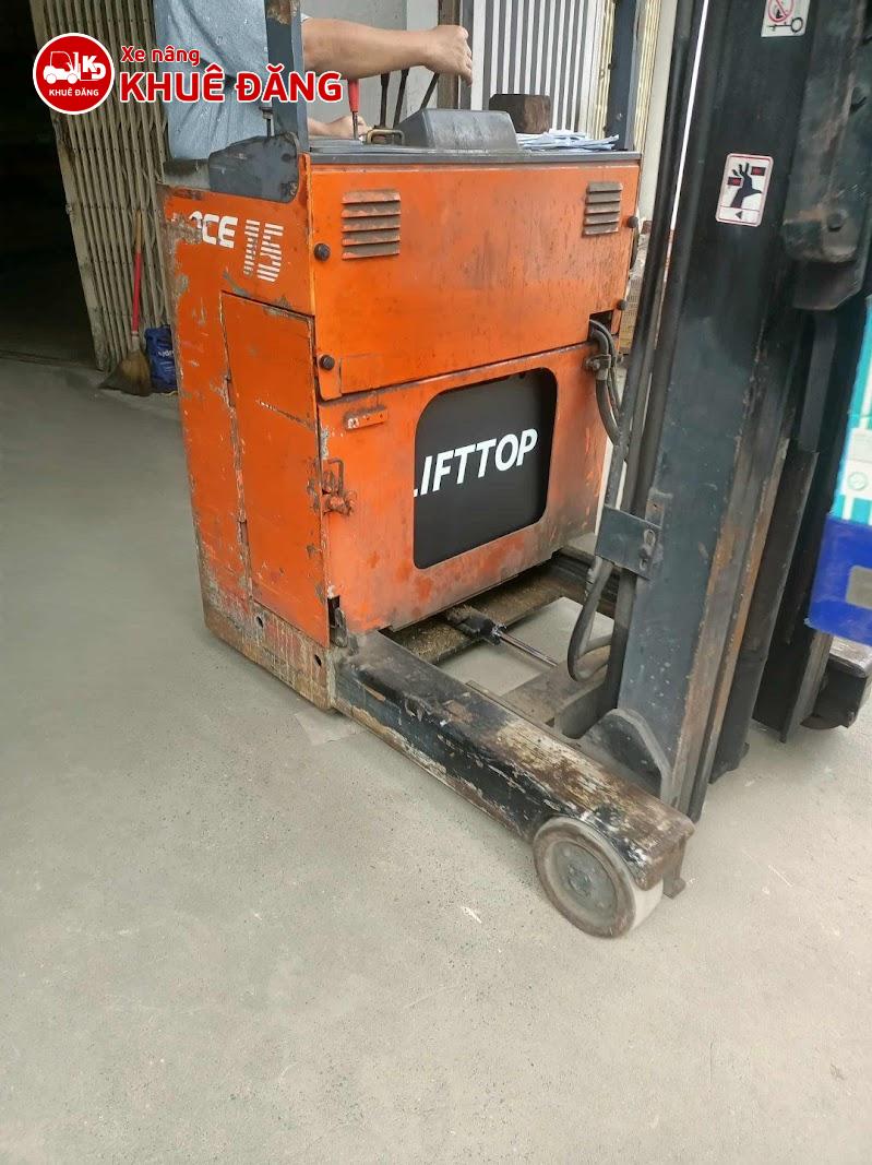 Bình Điện Xe Nâng Lifttop VTFL201M (201Ah) được thay cho xe nâng cũ đứng lái
