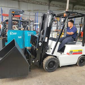 Xe Nâng Dầu 1.5 Tấn Komatsu FD15-14 Gầu Xúc nâng cao 4.5m