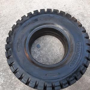 Lốp đặc xe nâng 700-12 Phoenix
