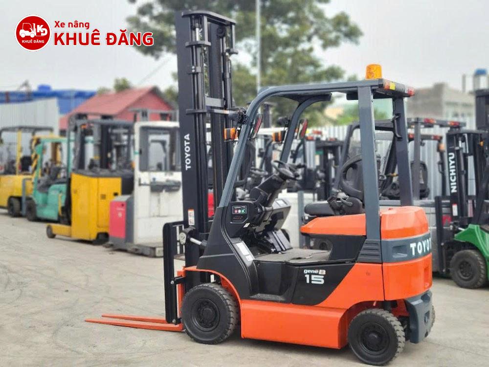 Xe nâng điện ngồi lái 1.5 tấn Toyota 8FBH15, 4.5m