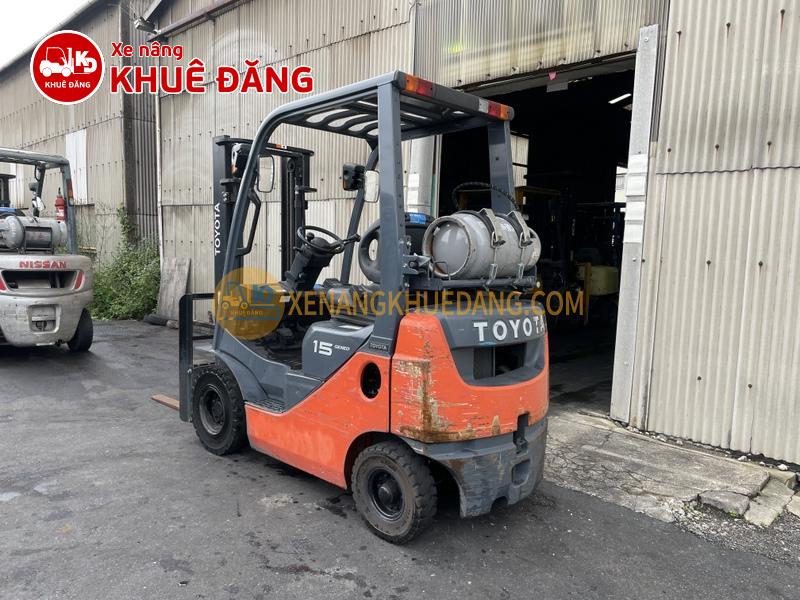 1803-Xe nâng xăng gas 1.5 tấn Toyota 02-8FG15