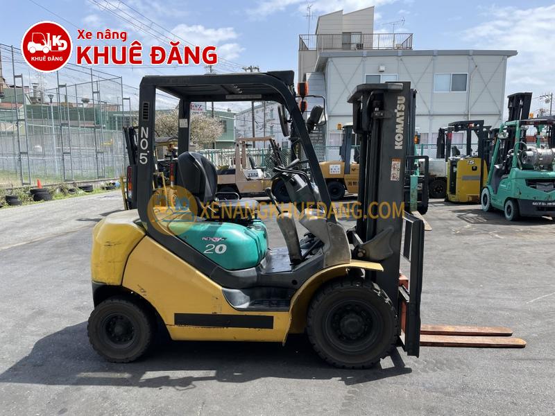 832-Xe nâng xăng gas 2 tấn Komatsu FG20C-16