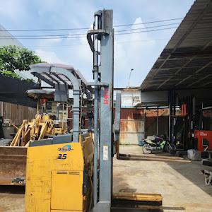 Xe nâng điện đứng lái 2.5 tấn Nichiyu FBR25-E70B-450
