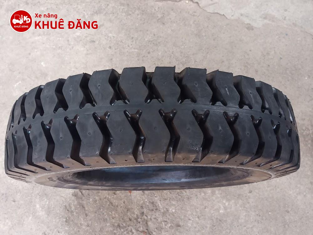 Lốp đặc xe nâng 550-15 Phoenix