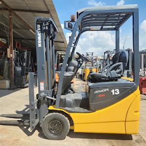 Xe nâng điện ngồi lái 3 bánh 1.3 tấn Komatsu FB13M-12