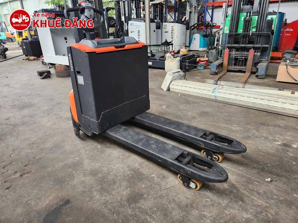 Xe nâng tay điện 2 tấn Toyota BT-2HBW20