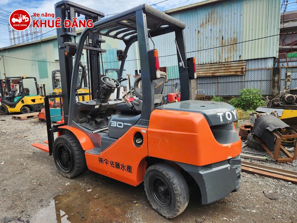 Xe nâng dầu 3 tấn Toyota 02-8FD30 khung nâng 4m