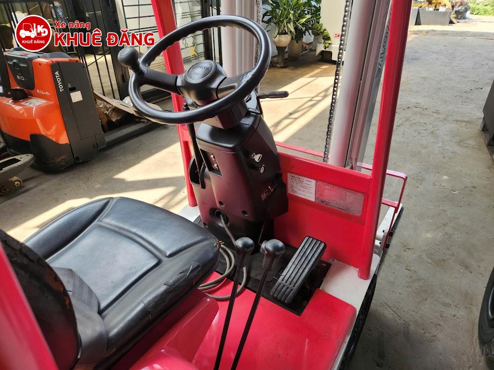 Xe nâng điện ngồi lái 3 bánh 500kg Toyota 3FBK5, nâng cao 2.5m