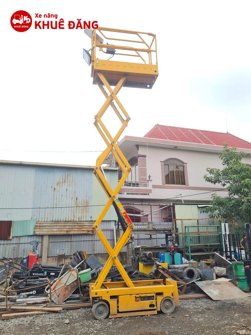 cho thuê xe nâng người tại TPHCM