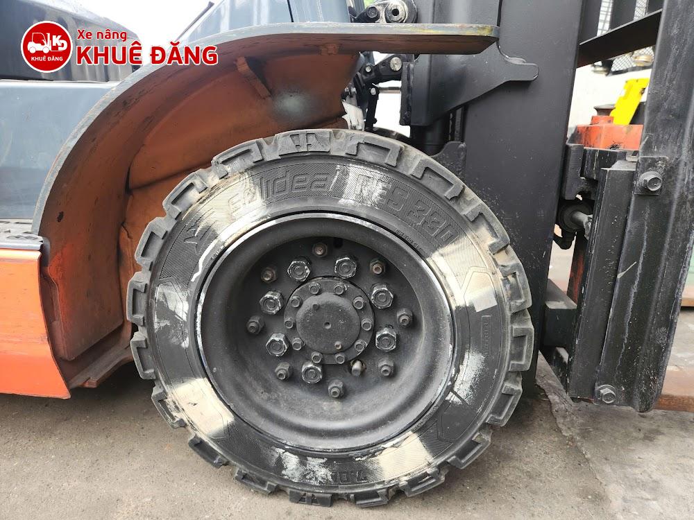Xe nâng dầu 2 tấn Toyota 02-8FD20, 3.5m, sàng khung - Tổng thể từ bên hông