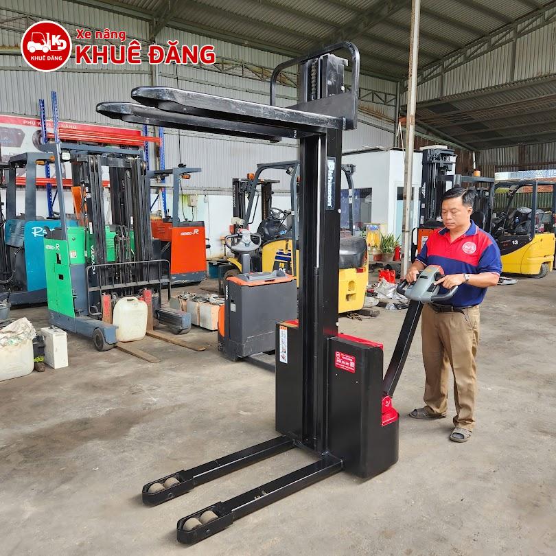 Xe nâng tay cao 900kg Bishamon BDS90S, nâng cao 190cm