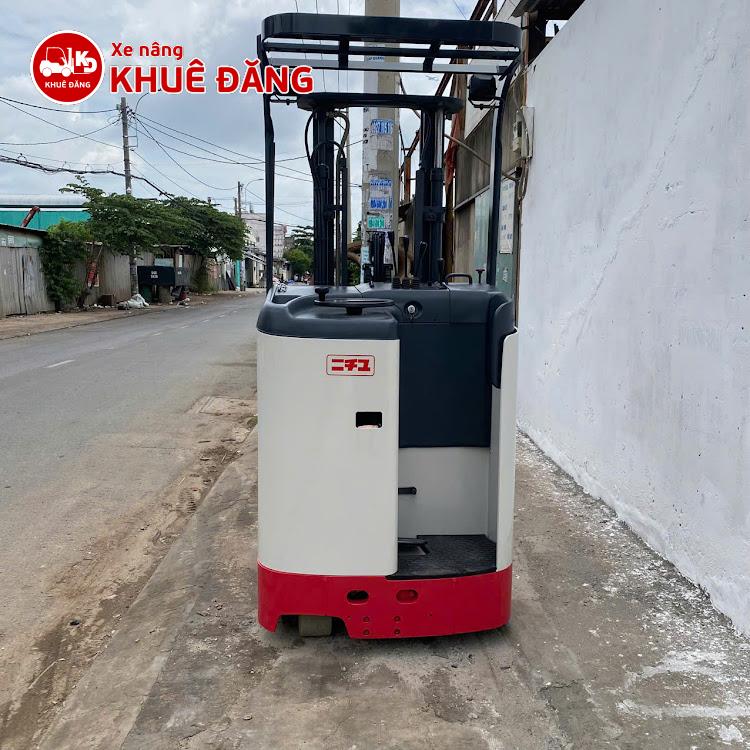 Xe nâng điện đứng lái 900kg Nichiyu FBRM9-75-330 PFL, ty giữa, nâng cao 3m3