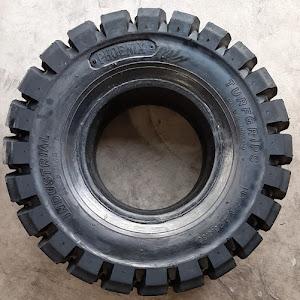Lốp đặc xe nâng 18x7-8 Phoenix