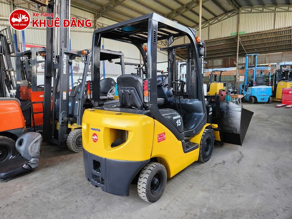Xe nâng dầu 1.5 tấn Komatsu FD15C-18 gắn gầu xúc - Kiểm tra kỹ thuật