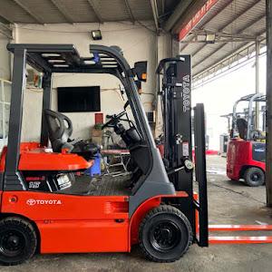 Xe nâng điện ngồi lái 1.5 tấn Toyota 7FB15, nâng cao 3m
