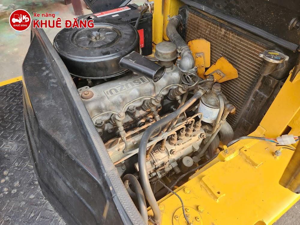 Xe nâng dầu 1.8 tấn Komatsu FD18 gắn gầu xúc