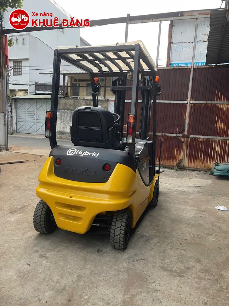 Xe nâng điện ngồi lái 2 tấn Komatsu FB20AHB-12