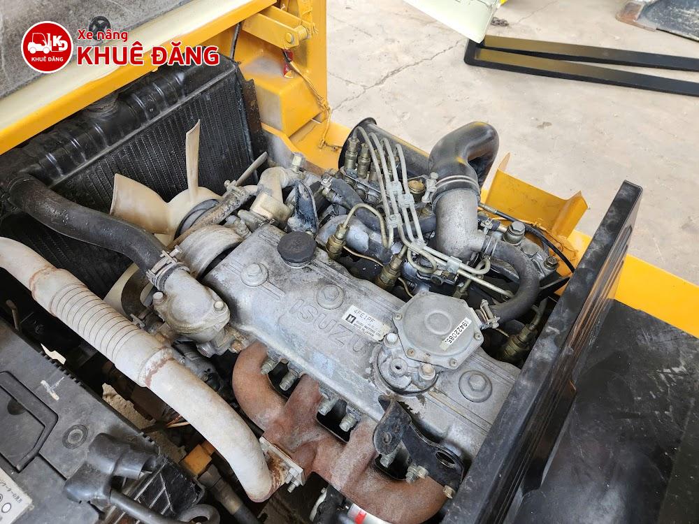 Xe nâng dầu 1.5 tấn Komatsu FD15L-14