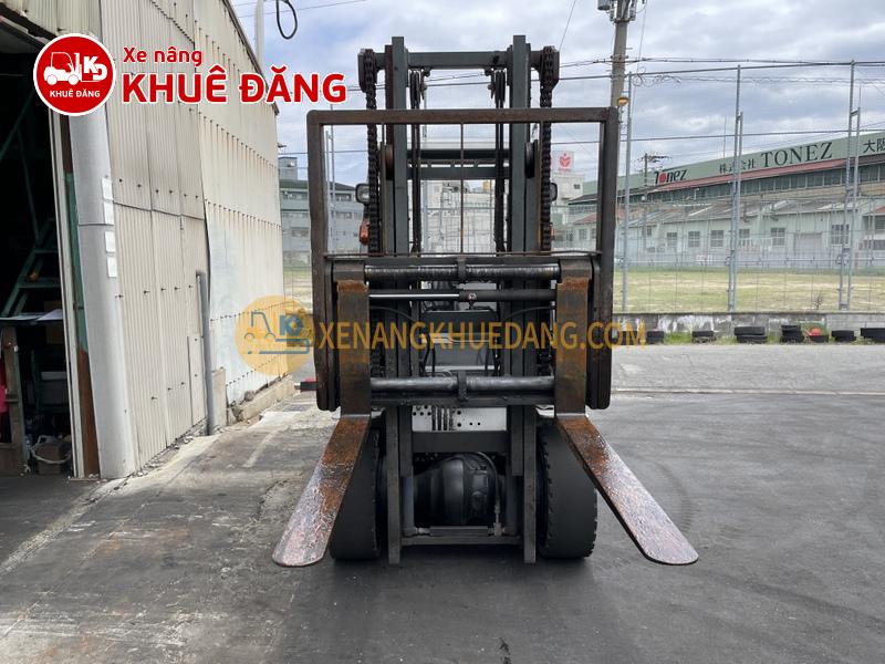 894-Xe nâng xăng gas 2 tấn Nissan UGL02