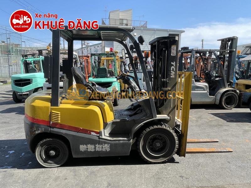 874-Xe nâng dầu 2.5 tấn TCM FHD25T3A