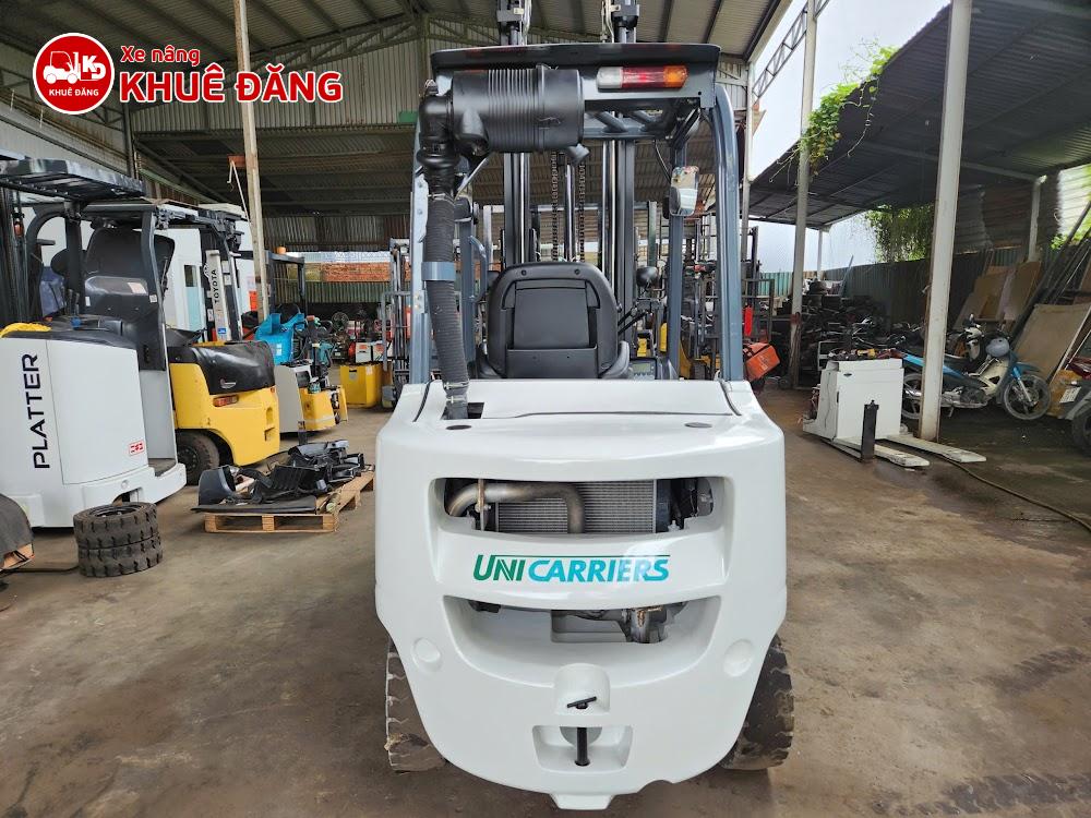 Xe nâng dầu 2.5 tấn Unicarriers FHD25T5. Khung nâng 5m, ty giữa, gật gù