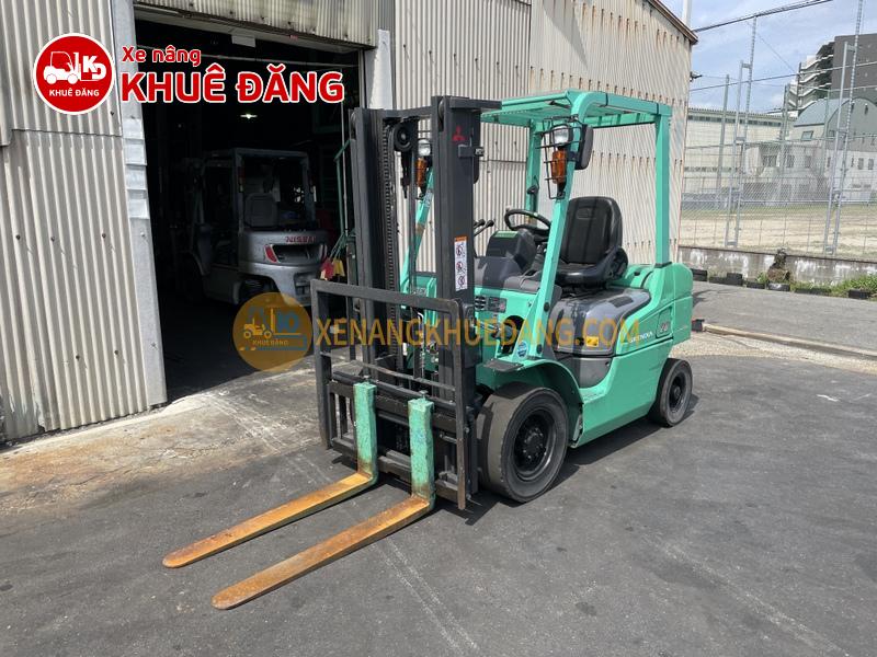 864-Xe nâng dầu 2 tấn Mitsubishi FD20T-F18D