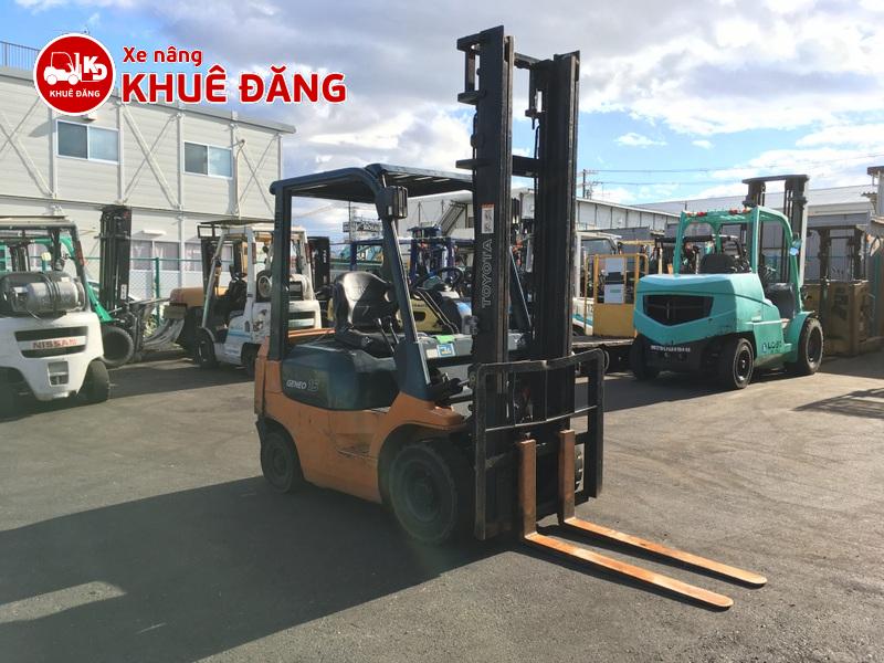 2109-Xe nâng xăng gas 1.5 tấn Toyota 7FG15