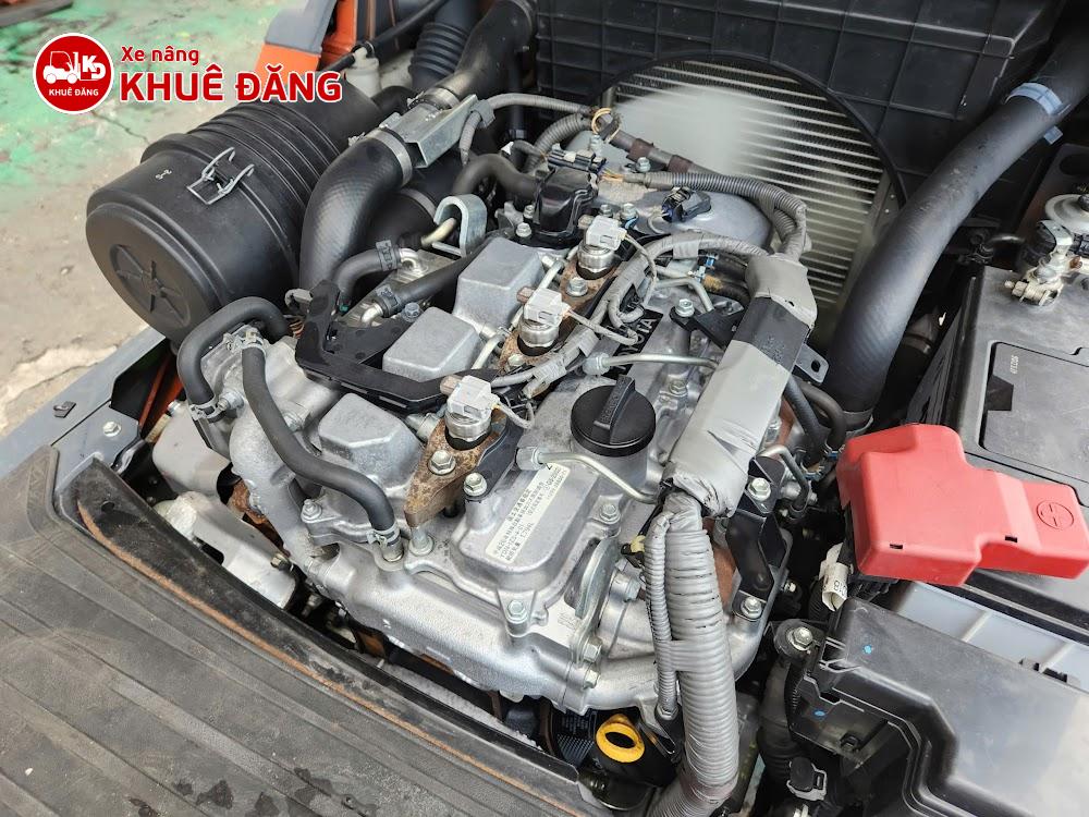 Xe nâng dầu 2 tấn Toyota 02-8FD20 ty giữa chui công