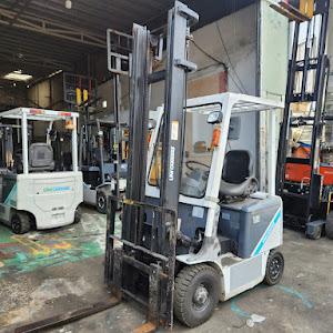 Xe nâng điện ngồi lái 1.5 tấn Unicarriers FB15-8, 4.5m, 2015