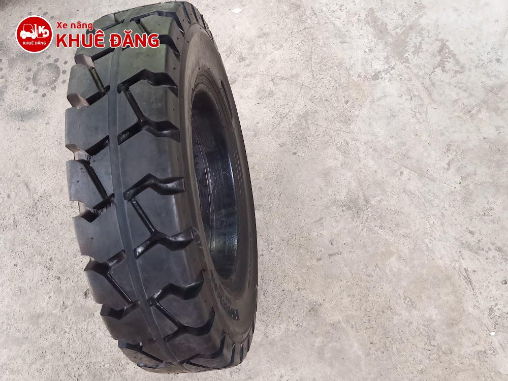Lốp đặc xe nâng 600-15 Phoenix