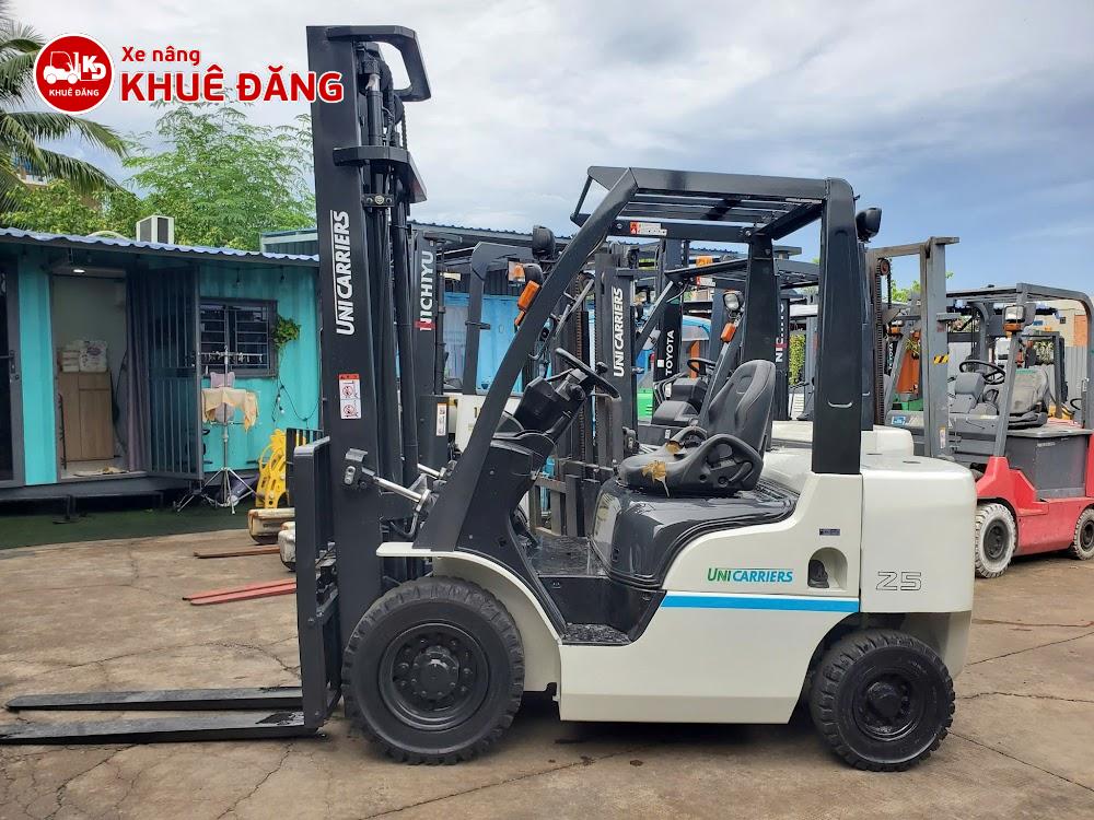 Xe nâng dầu 2.5 tấn Unicarriers FD25T14, nâng cao 4m
