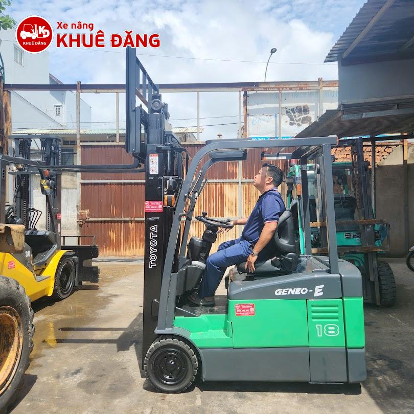 Xe nâng điện ngồi lái 3 bánh 1.8 tấn Toyota 7FBE18