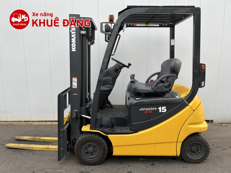 1968-Xe nâng điện ngồi lái 1.5 tấn Komatsu FB15-12