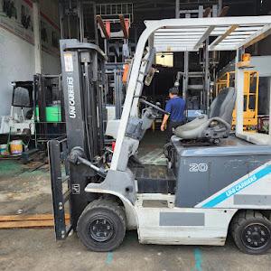 Xe nâng điện ngồi lái 2 tấn Unicarriers FB20-8, 3m, 2015