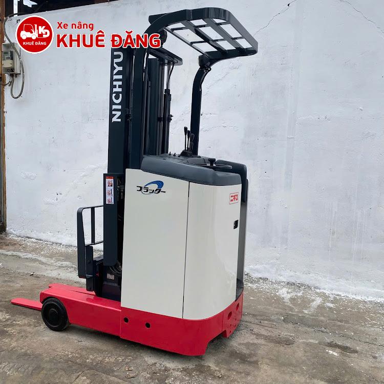 Xe nâng điện đứng lái 900kg Nichiyu FBRM9-75-330 PFL, ty giữa, nâng cao 3m3
